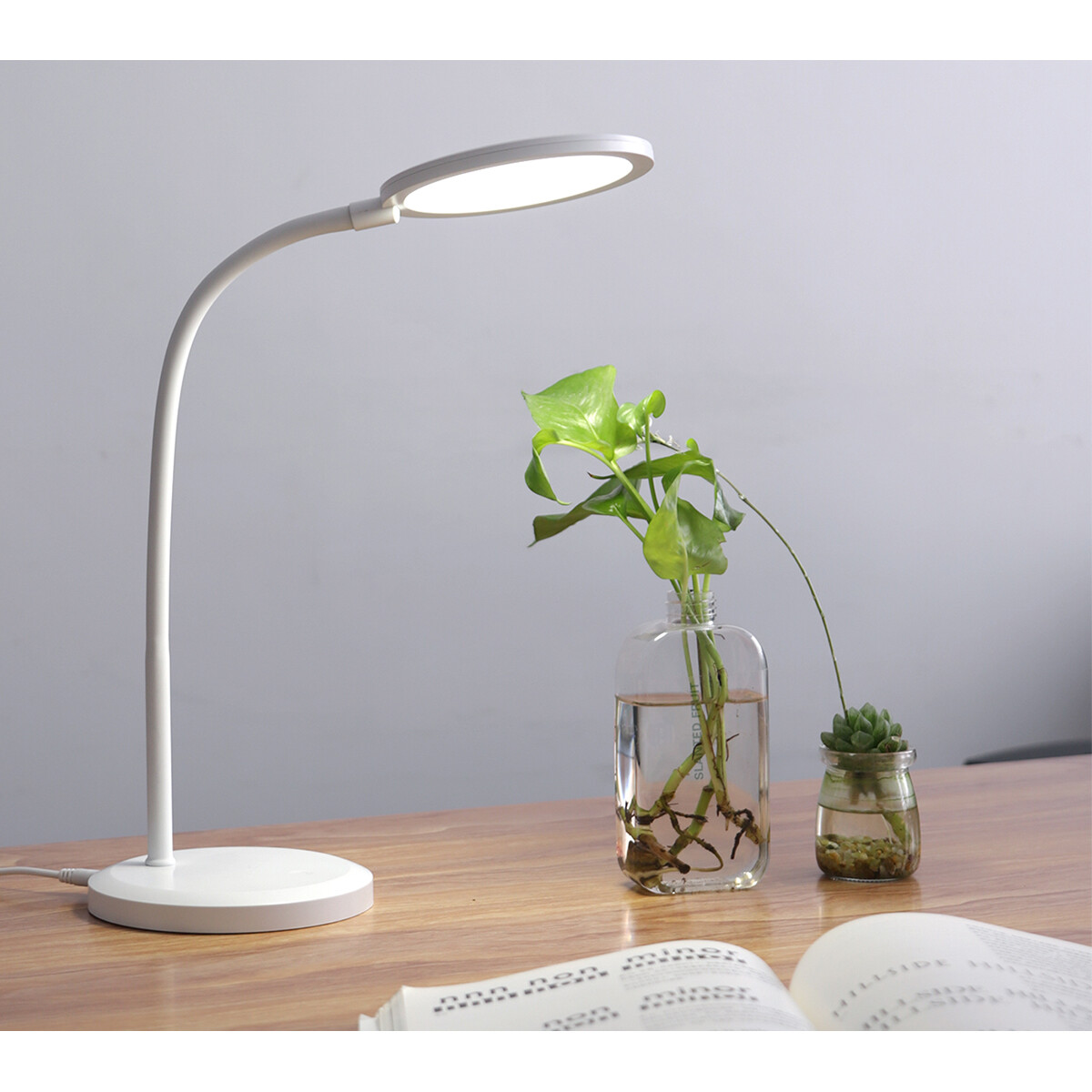 Lampe de bureau LED - Éclairage de Table - Aigi Priton - 7W - Blanc Neutre 4000K - Dimmable - Rond - Mat Blanc - Plastique