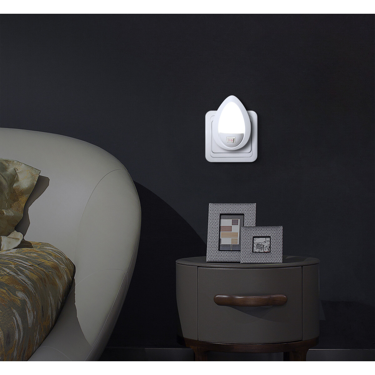 Lampe à Fiche - Lampe à Fiche avec Interrupteur On/Off - Aigi Woest - 1W - Blanc Froid 6500K - Ovale - Mat Blanc - Plastique