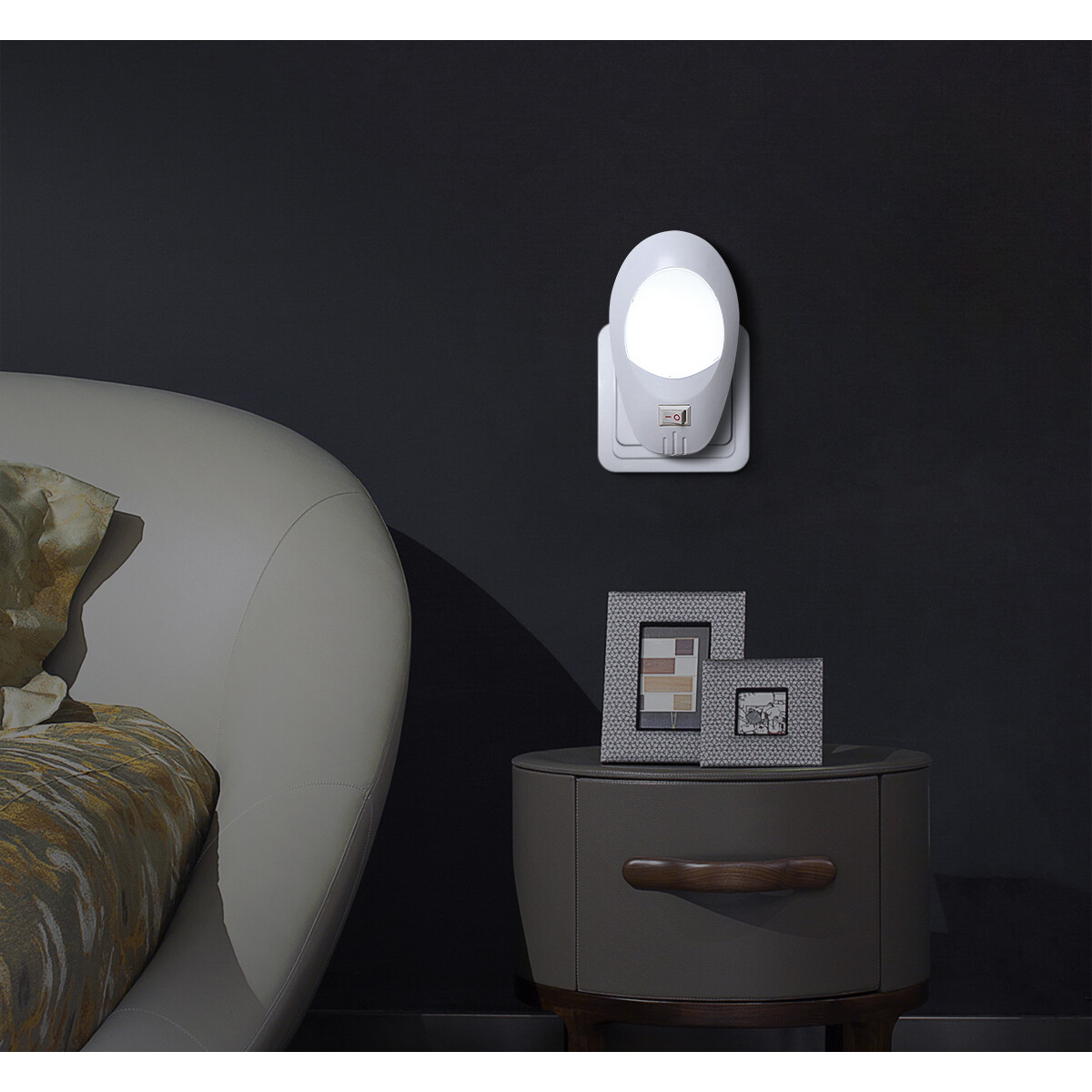 Lampe à Fiche - Lampe à Fiche avec Interrupteur On/Off - Aigi Woest XL - 1W - Blanc Froid 6500K - Ovale - Mat Blanc - Plastique